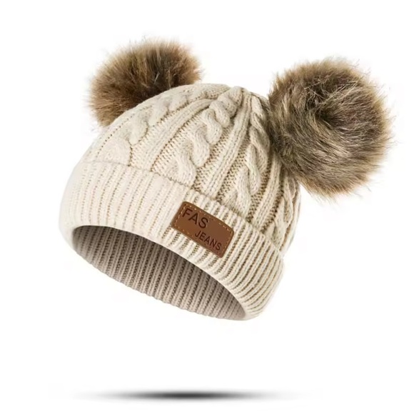 SHEIN Other - 🌱🦢4 FOR $15!🦢🌱 Cream Cable Knit Beanie with Faux Fur Pom Poms